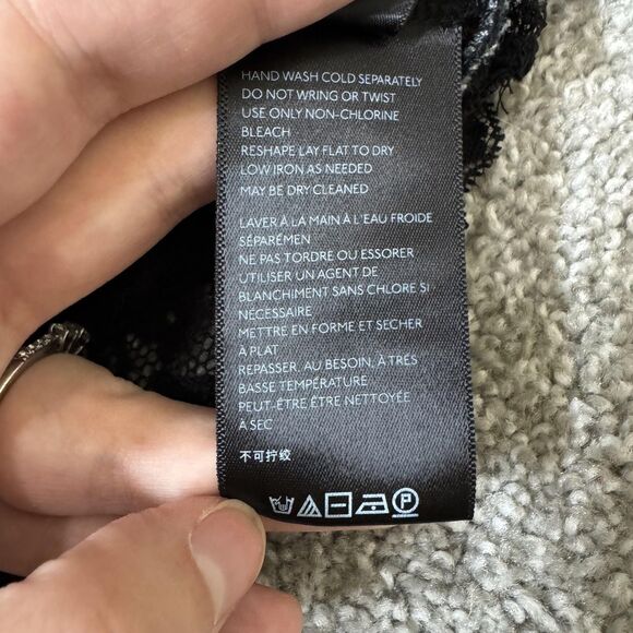 Urban Outfitters Top Womens XS Black Floral Lace Puff Sleeve Cropped V Neck Boho - Picture 6 of 10